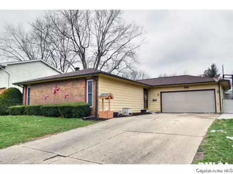 305 Astoria Rd, Springfield, IL 62704 photo 1