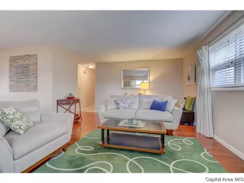 2315 Montclair, Springfield, IL 62704 photo 3