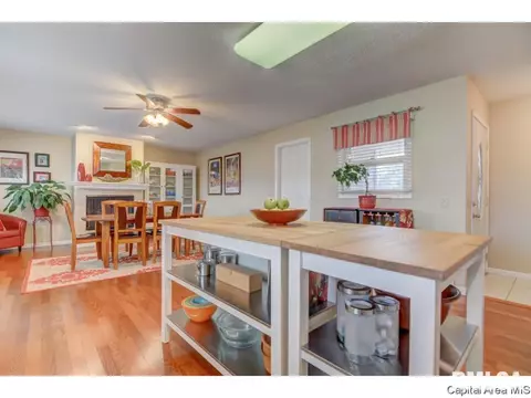 2315 Montclair, Springfield, IL 62704 photo 10