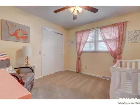 2315 Montclair, Springfield, IL 62704 photo 16