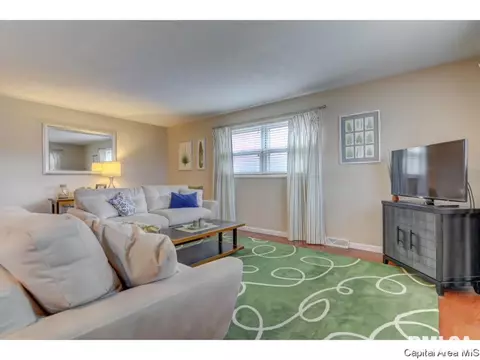 2315 Montclair, Springfield, IL 62704 photo 4