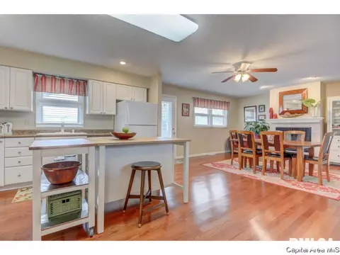 2315 Montclair, Springfield, IL 62704 photo 8