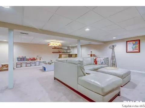 2315 Montclair, Springfield, IL 62704 photo 28