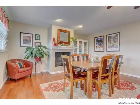 2315 Montclair, Springfield, IL 62704 photo 6