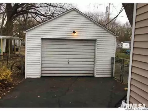 1808 N 19th St, Springfield, IL 62702 photo 2