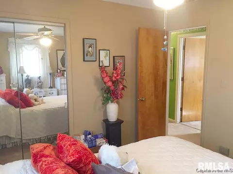 82 Andover, Springfield, IL 62704 photo 13