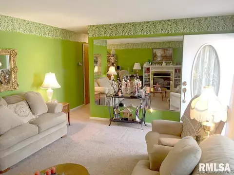 82 Andover, Springfield, IL 62704 photo 3