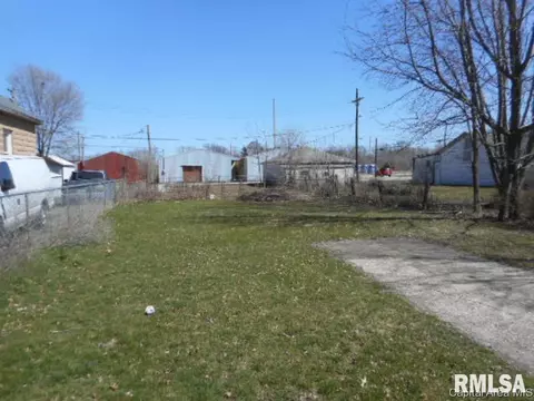 2619 S Spring St, Springfield, IL 62704 photo 7