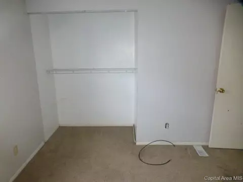 2232 Dunwich Dr, Springfield, IL 62702 photo 8
