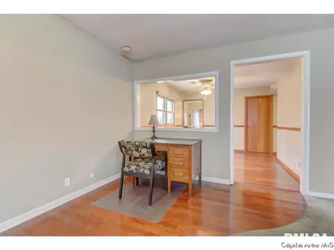 3105 S 2nd St, Springfield, IL 62703 photo 13