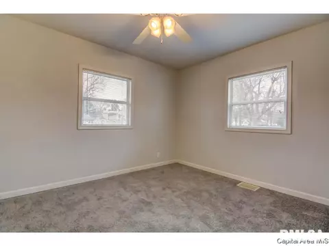 3105 S 2nd St, Springfield, IL 62703 photo 19