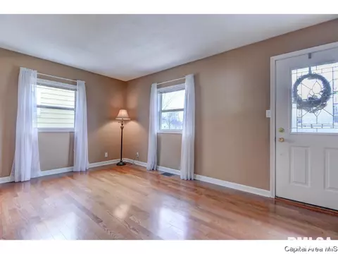 3105 S 2nd St, Springfield, IL 62703 photo 3