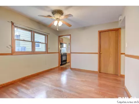 3105 S 2nd St, Springfield, IL 62703 photo 9