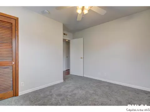 3105 S 2nd St, Springfield, IL 62703 photo 21