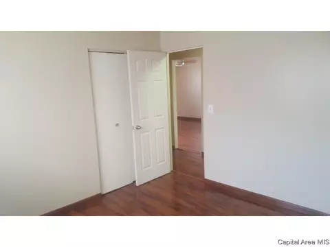 209 Cranmer Dr, Springfield, IL 62704 photo 9