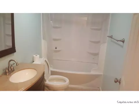 209 Cranmer Dr, Springfield, IL 62704 photo 6