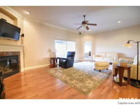 2701 Richardson Dr, Springfield, IL 62711 photo 8