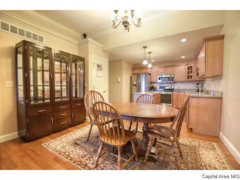 2701 Richardson Dr, Springfield, IL 62711 photo 11