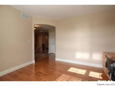 2701 Richardson Dr, Springfield, IL 62711 photo 3