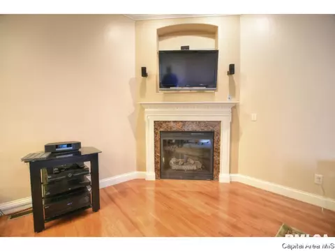 2701 Richardson Dr, Springfield, IL 62711 photo 9