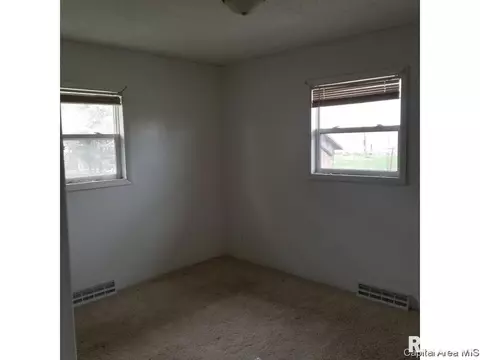 1014 Crosby St, Cornland, IL 62519 photo 5