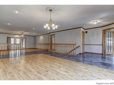 501 Five Frks, Springfield, IL 62711 photo 9