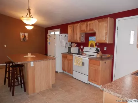 310 N Cedar, Abingdon, IL 61410 photo 12