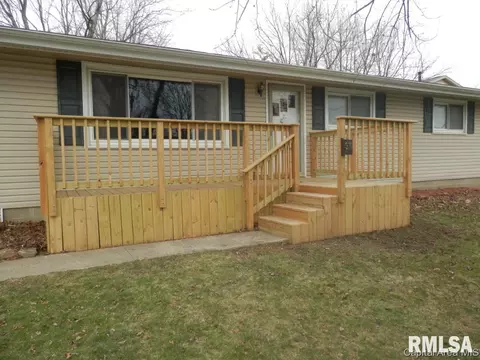310 N Cedar, Abingdon, IL 61410 photo 4