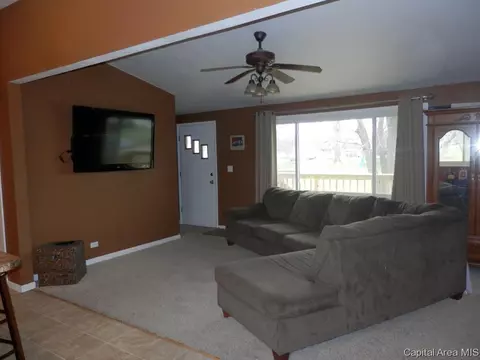 310 N Cedar, Abingdon, IL 61410 photo 6