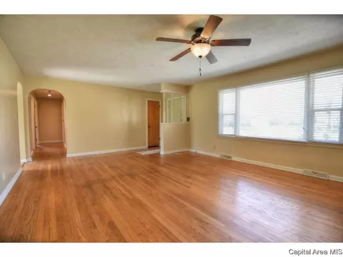 6 Illmo Dr, Springfield, IL 62711 photo 4