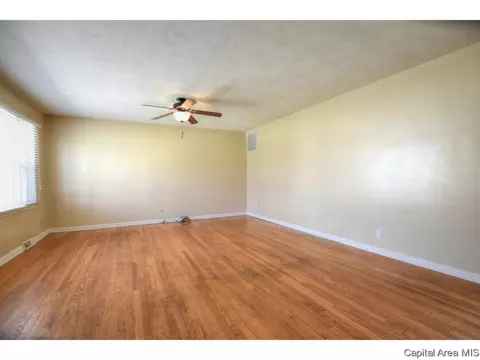 6 Illmo Dr, Springfield, IL 62711 photo 6
