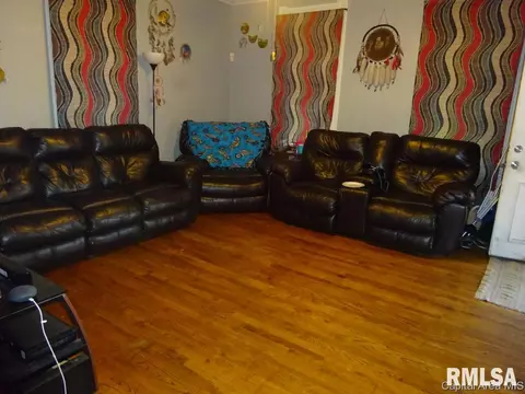 907 N 15th St, Springfield, IL 62702 photo 7