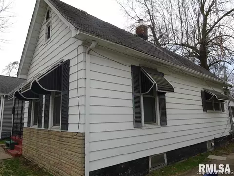 907 N 15th St, Springfield, IL 62702 photo 6