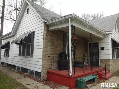 907 N 15th St, Springfield, IL 62702 photo 2