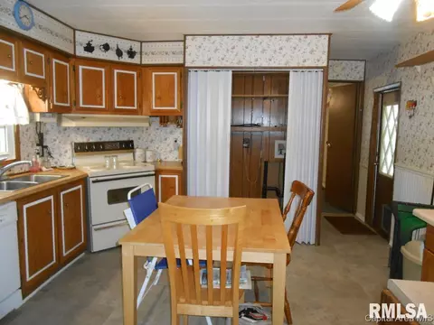 103 W Clinton, Springfield, IL 62707 photo 3