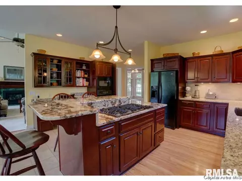 2320 Lake Crst, Springfield, IL 62712 photo 8