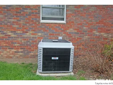 258 Stutely Ln, Springfield, IL 62704 photo 26