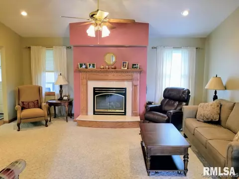 3909 Oakview Dr, Springfield, IL 62712 photo 13