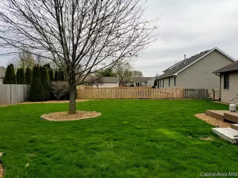 3909 Oakview Dr, Springfield, IL 62712 photo 6