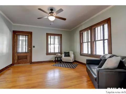 2005 S Spring St, Springfield, IL 62704 photo 5
