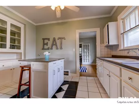 2005 S Spring St, Springfield, IL 62704 photo 18