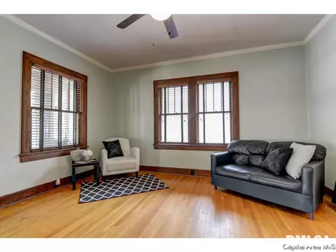 2005 S Spring St, Springfield, IL 62704 photo 7