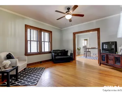 2005 S Spring St, Springfield, IL 62704 photo 8