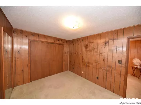 2436 E Wilshire Rd, Springfield, IL 62703 photo 17