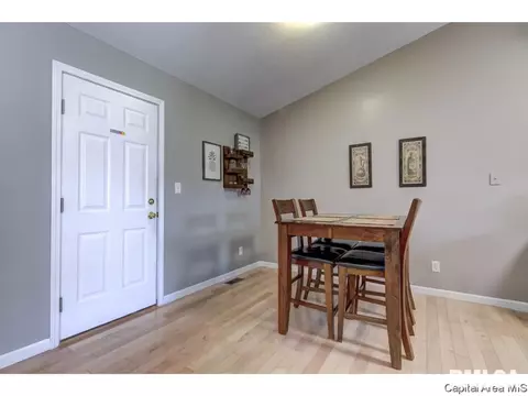 3716 Cranleigh Blvd, Springfield, IL 62712 photo 6