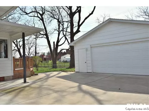 3301 St Francis, Springfield, IL 62703 photo 5