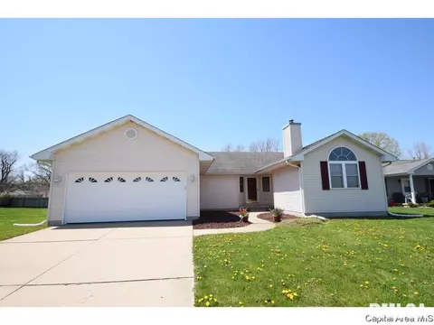 901 Knoll Pointe Pl, Springfield, IL 62703 photo 2