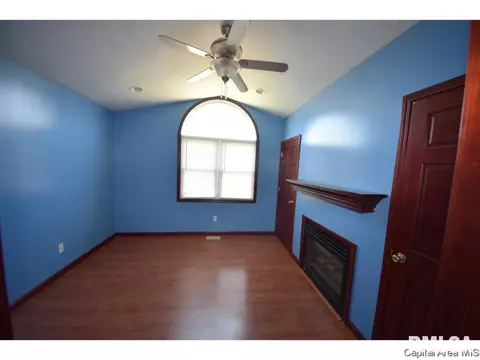 901 Knoll Pointe Pl, Springfield, IL 62703 photo 9