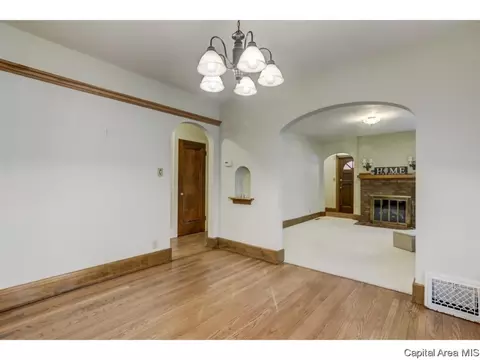 816 S State St, Springfield, IL 62704 photo 11