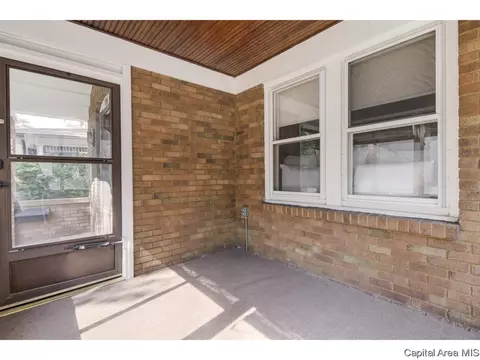 816 S State St, Springfield, IL 62704 photo 4